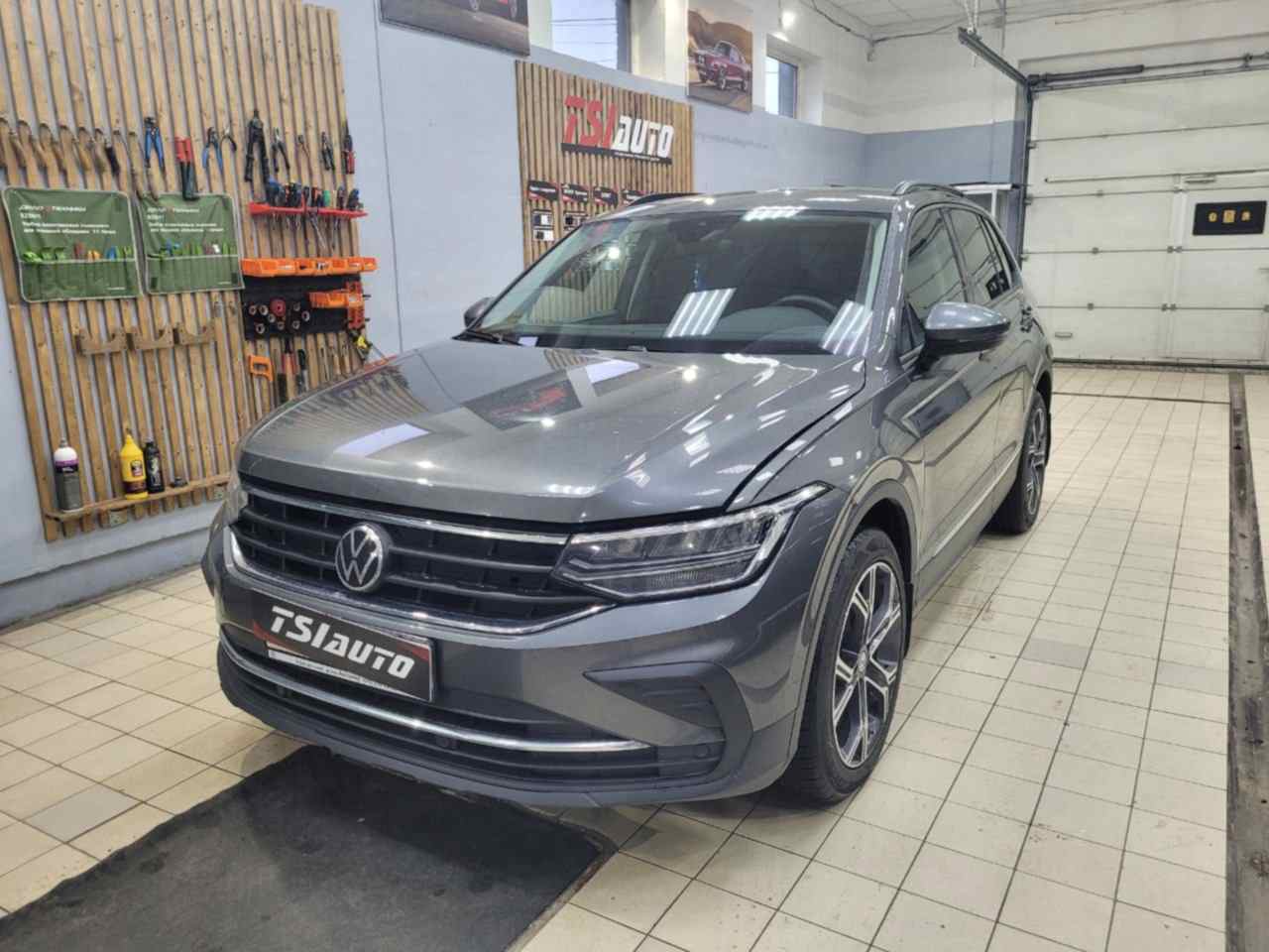 Шумоизоляция Volkswagen Tiguan 2 в Астане - Элит Премиум Шумоизоляция Volkswagen Tiguan 2 в Астане - Элит Премиум